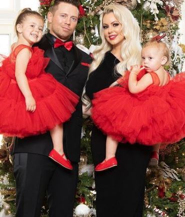 Madison Jade Mizanin with her parents and sister